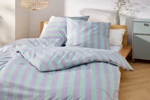 Kühlendes Bettzeug & frische Farbakzente fürs Schlafzimmer