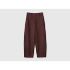 Hose in Barrel-Fit-Passform aus Stretch-Twill